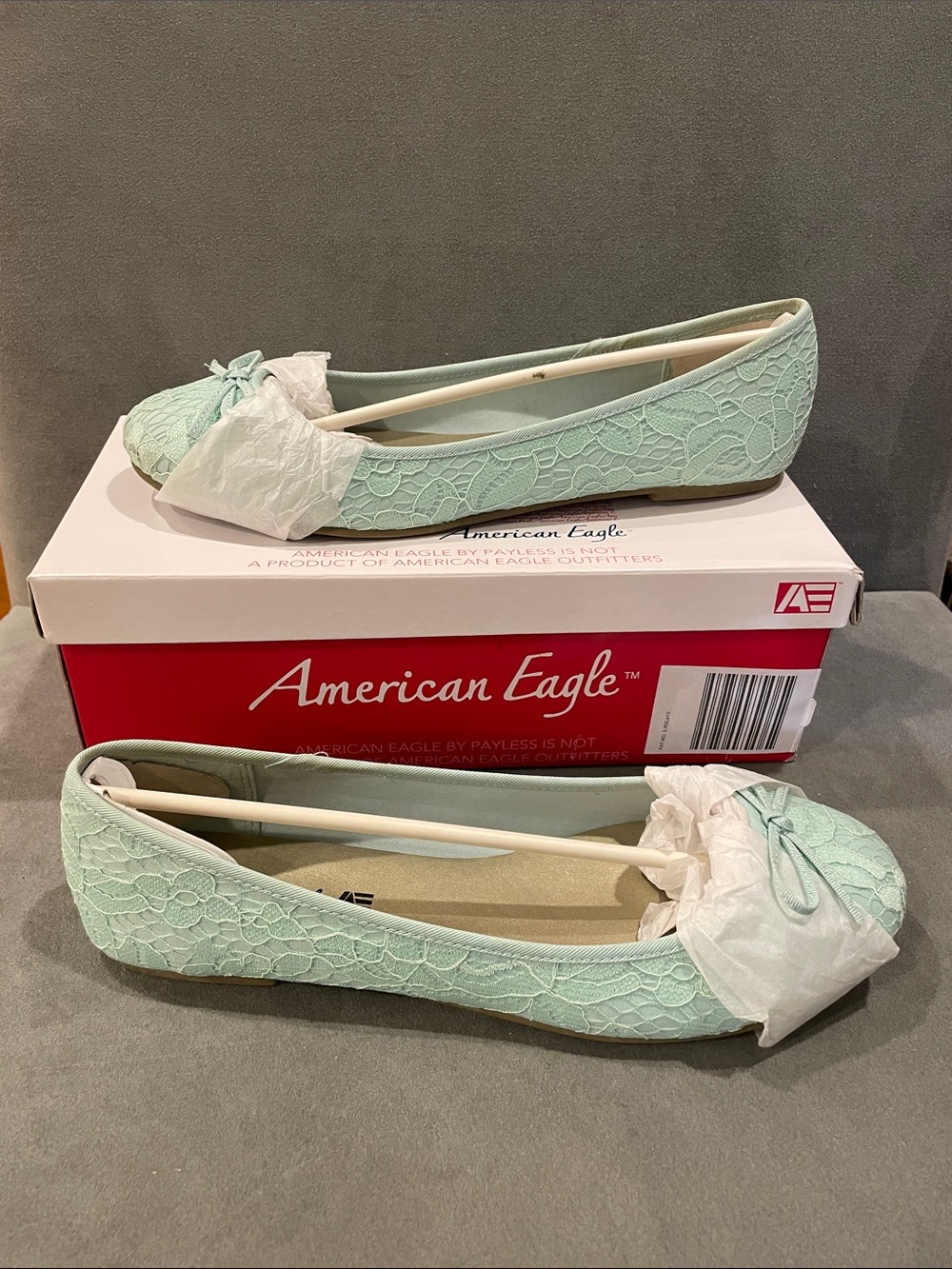 NWT American Eagle Payless Size 9 Fauna Mint Green Lace Ballet Flats